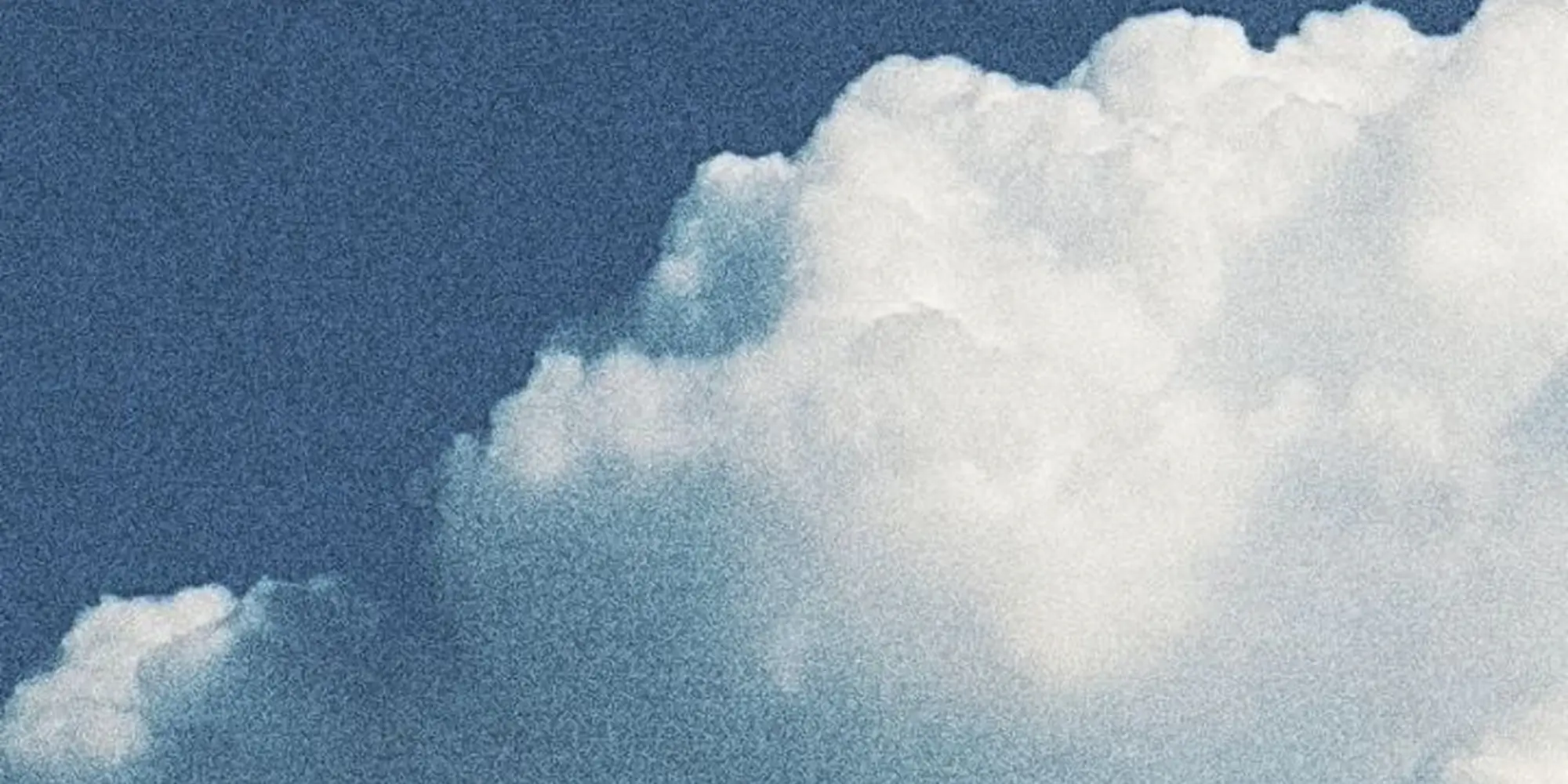 Céu azul com nuvens